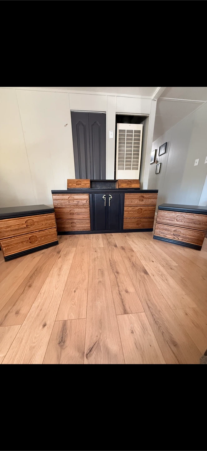 Mid-Century Modern Dresser Set with Nightstands - photo 4