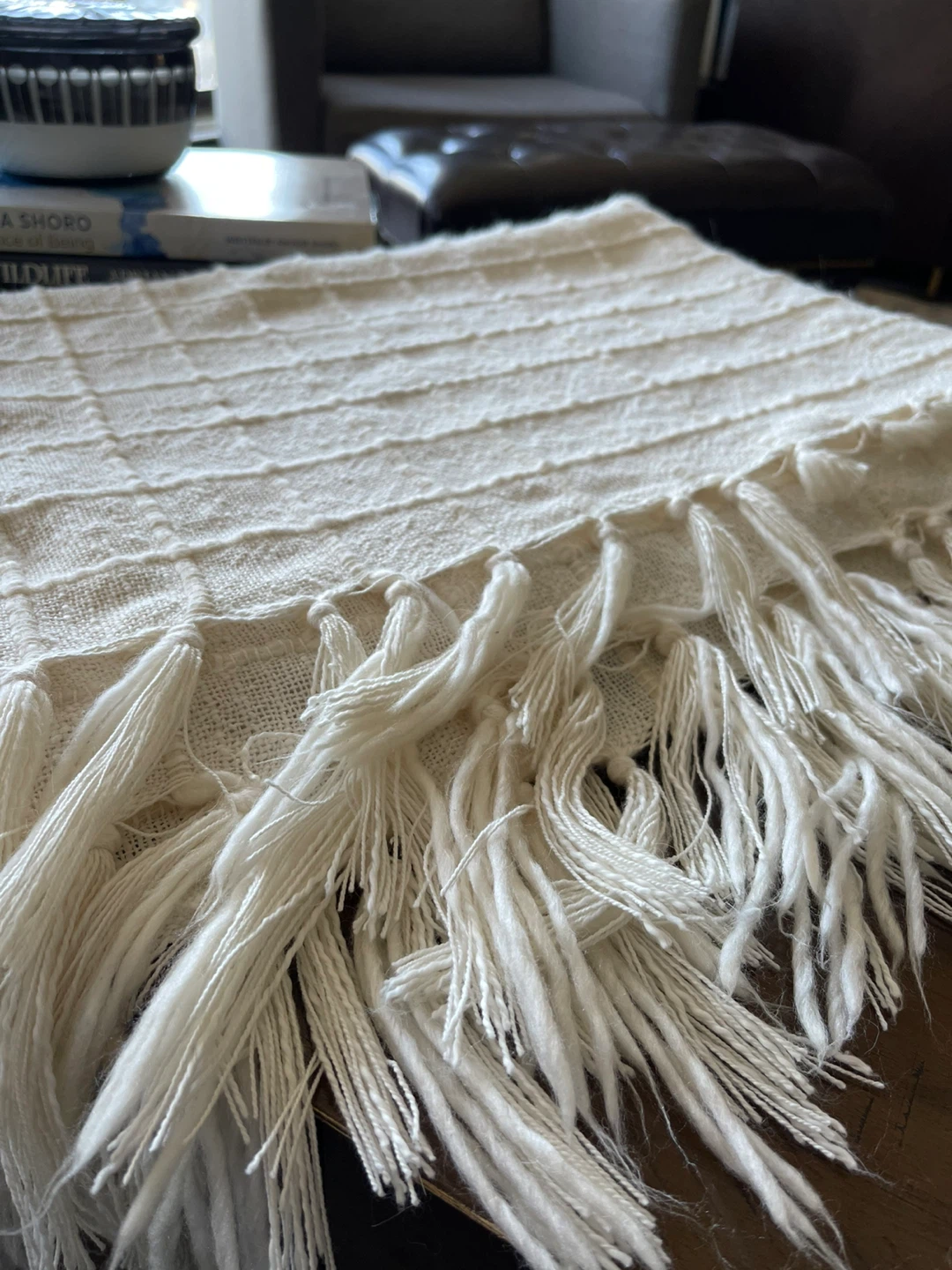 Natural tones Textured Throw Blankets - photo 4