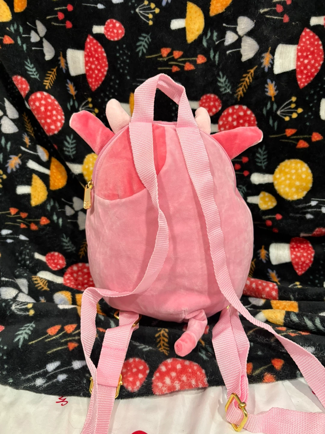 Squishmallow cow backpack - photo 2