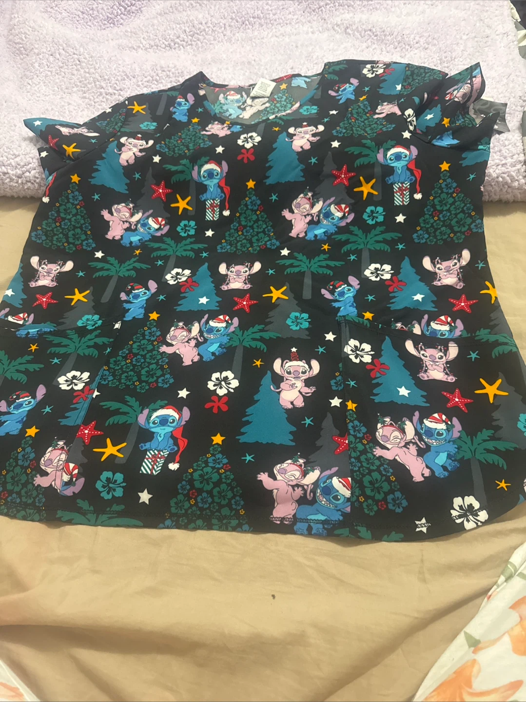 Lilo & Stitch Christmas Scrub Top - photo 2