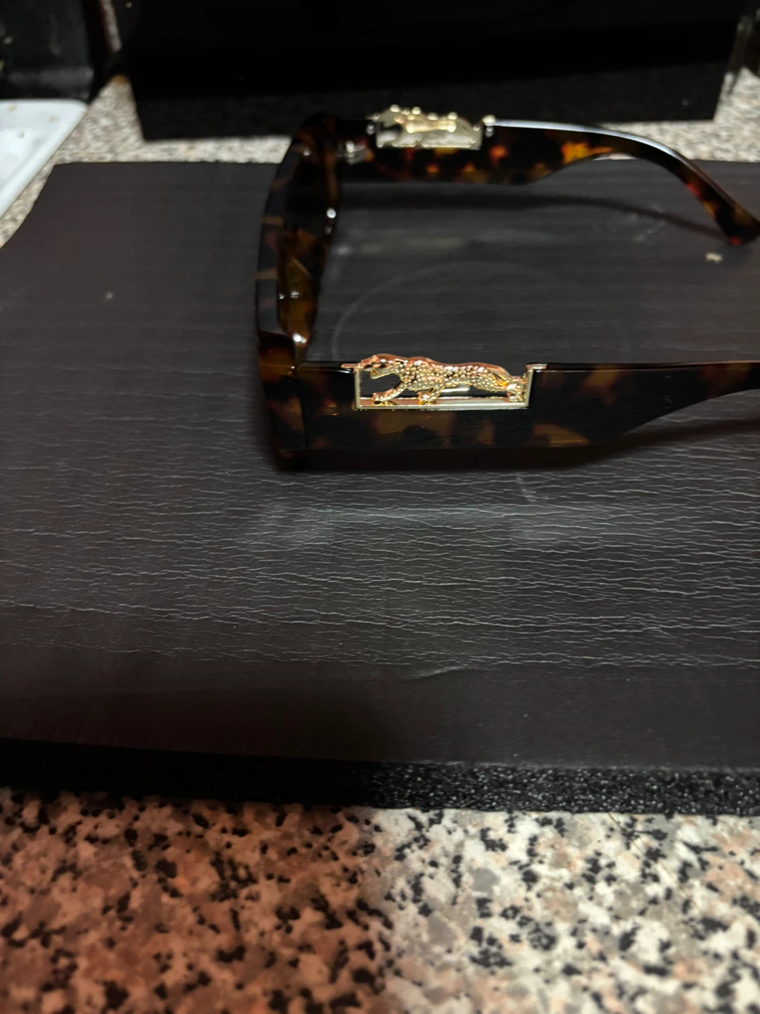 Fashion Sunglasses with Leopard Accent - photo 2