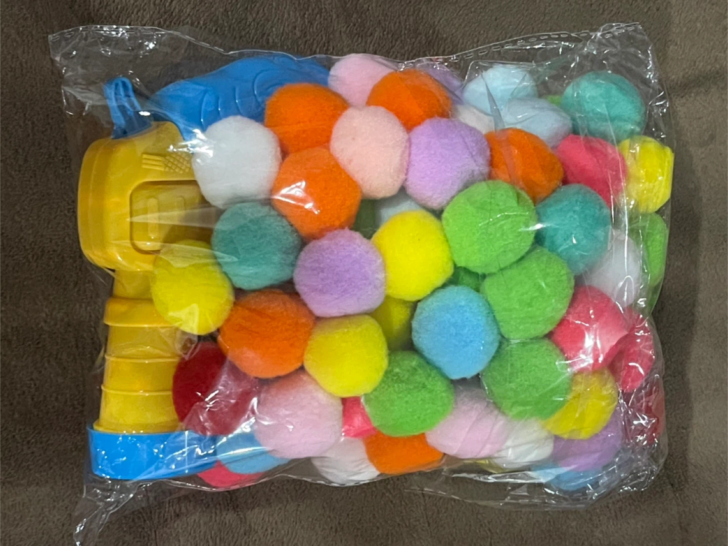 Cat Toy Pom Pom Launcher & 100 Balls - photo 3
