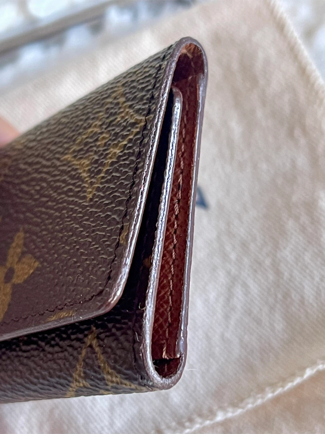 Louis Vuitton Monogram  4 Key Holder - photo 3