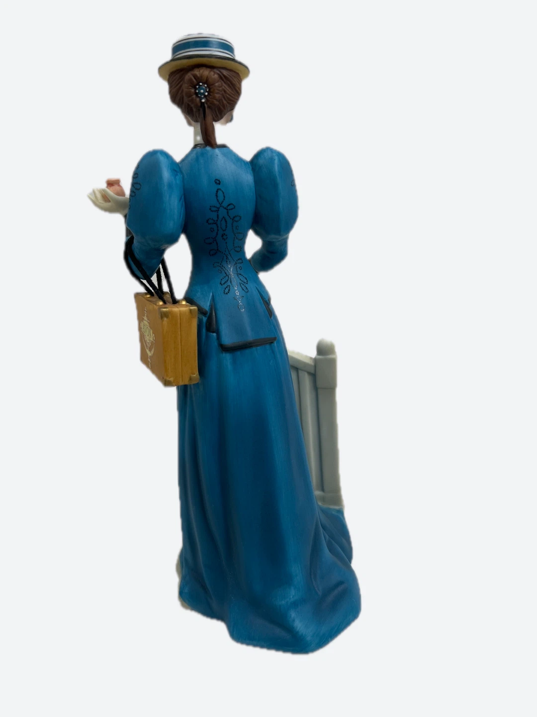 Vintage 2009 Avon Mrs Albee porcelain figurine - photo 5