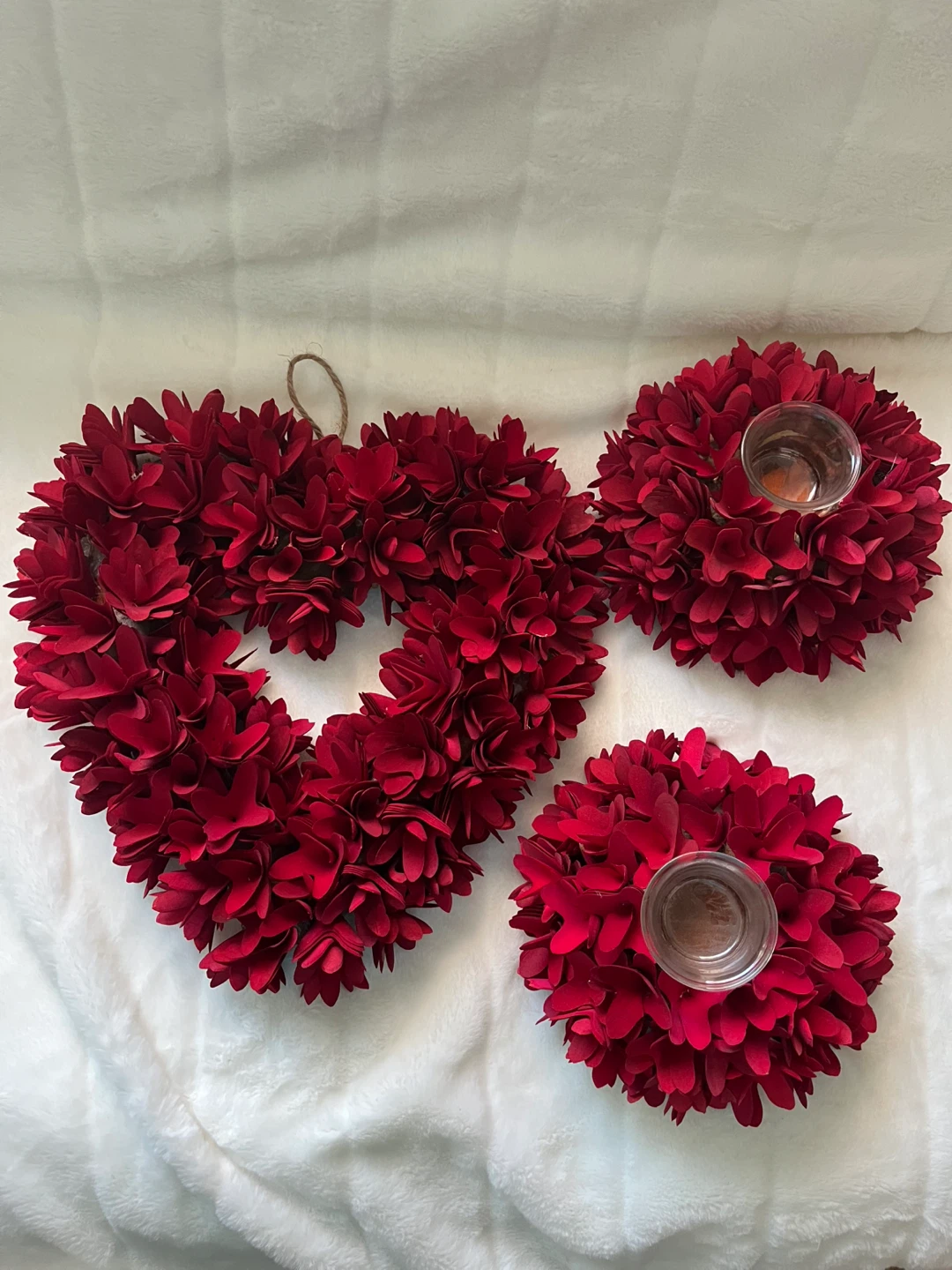 Red Heart Wreath with Candle Holders