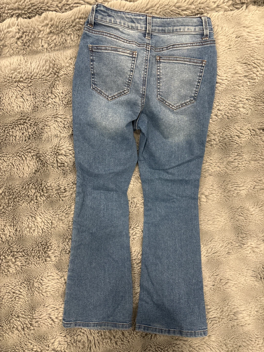 Vigoss Girls' Flare Jeans with Floral Embroidery - photo 2