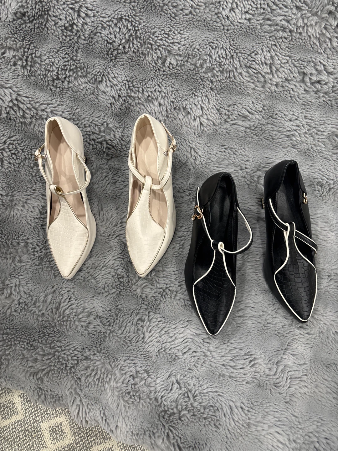 Women's Faux Croc Pointed Toe Heels - White & Black