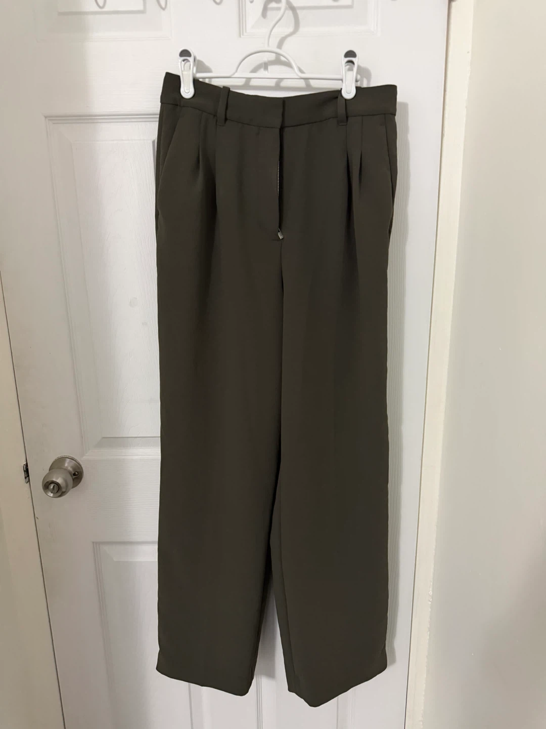 Aritzia Effortless Pants