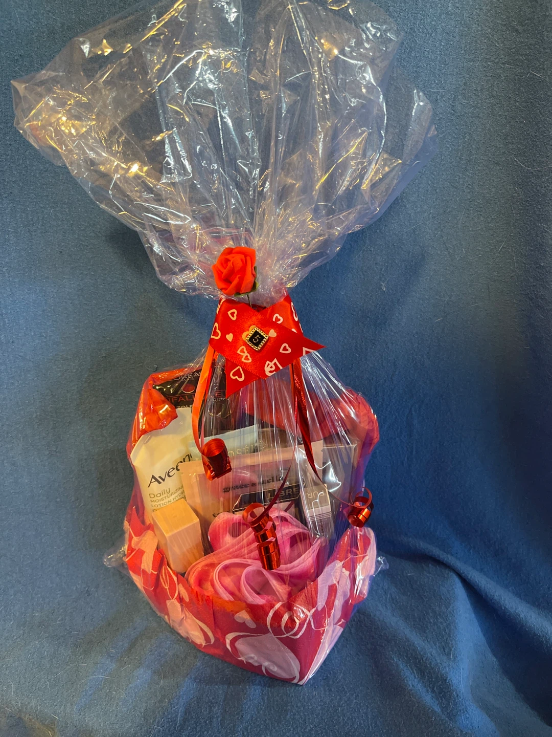 Valentine’s Day Beauty Basket (B)