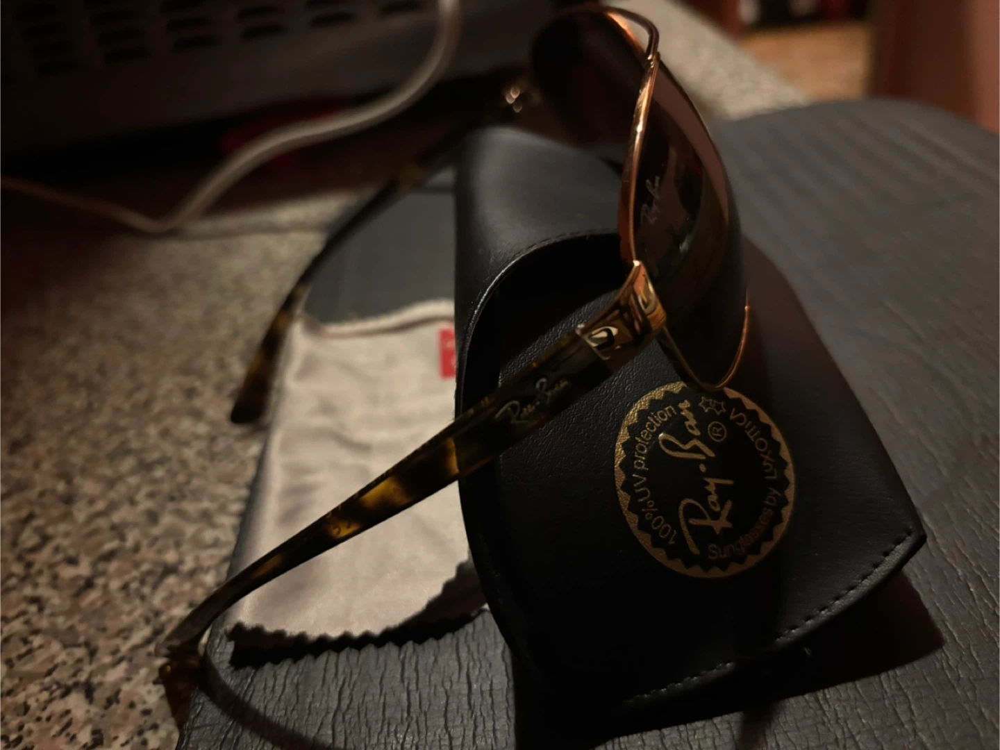 Ray-Ban Aviator Sunglasses with Case