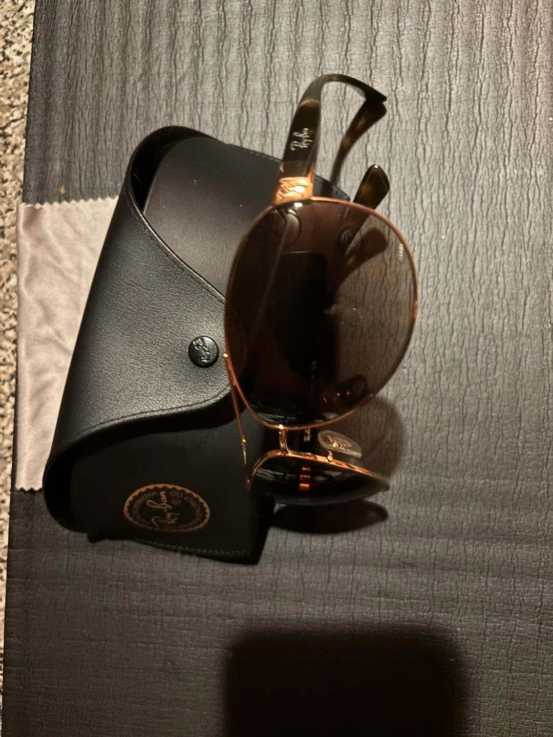 Ray-Ban Aviator Sunglasses with Case - photo 4