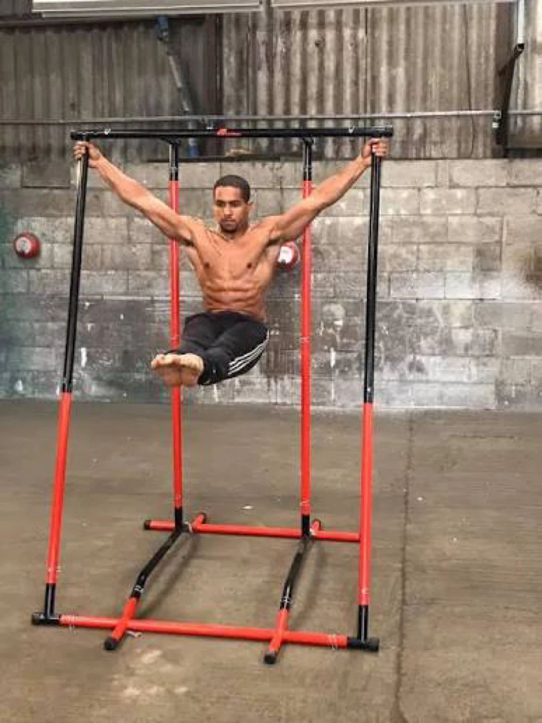 Portable pull up and dip station - photo 2