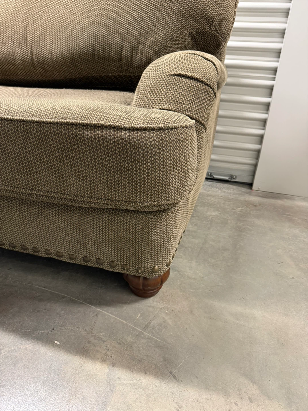 🚨Free Delivery NJ/NY Brown Sofa Clean and Odor Free - photo 3