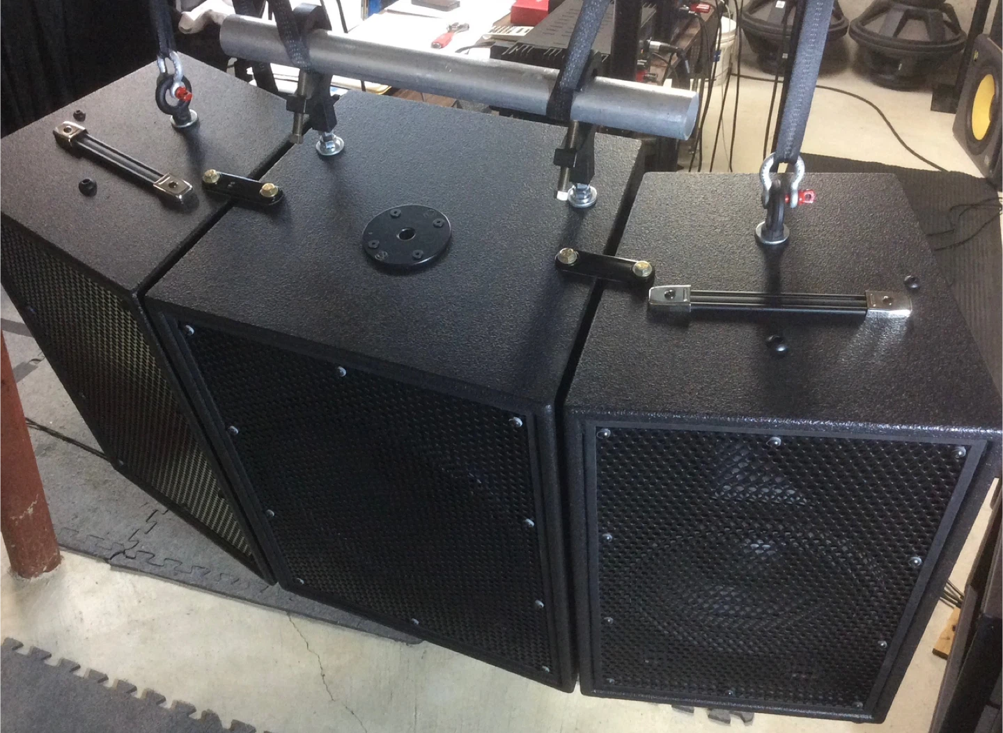 12” × 2 Way Bi-Amplified, Point Source Loudspeaker - photo 4