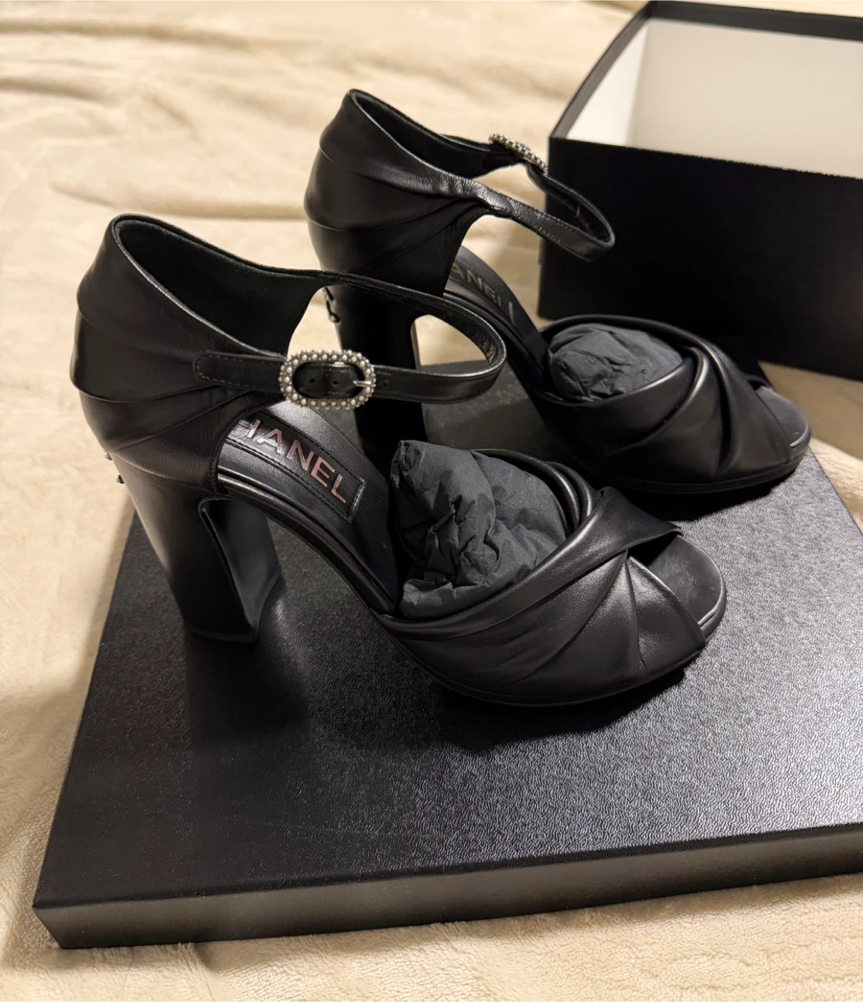 Chanel Black Leather Heels with Crystal Buckle - photo 2