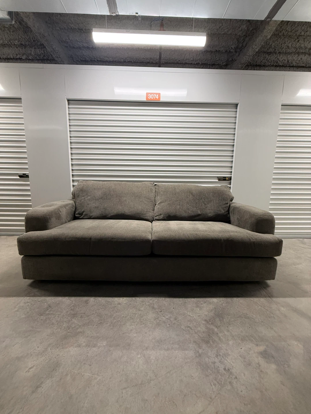 🚨Free Delivery NJ/NY Gray Sofa Clean and Odor Free