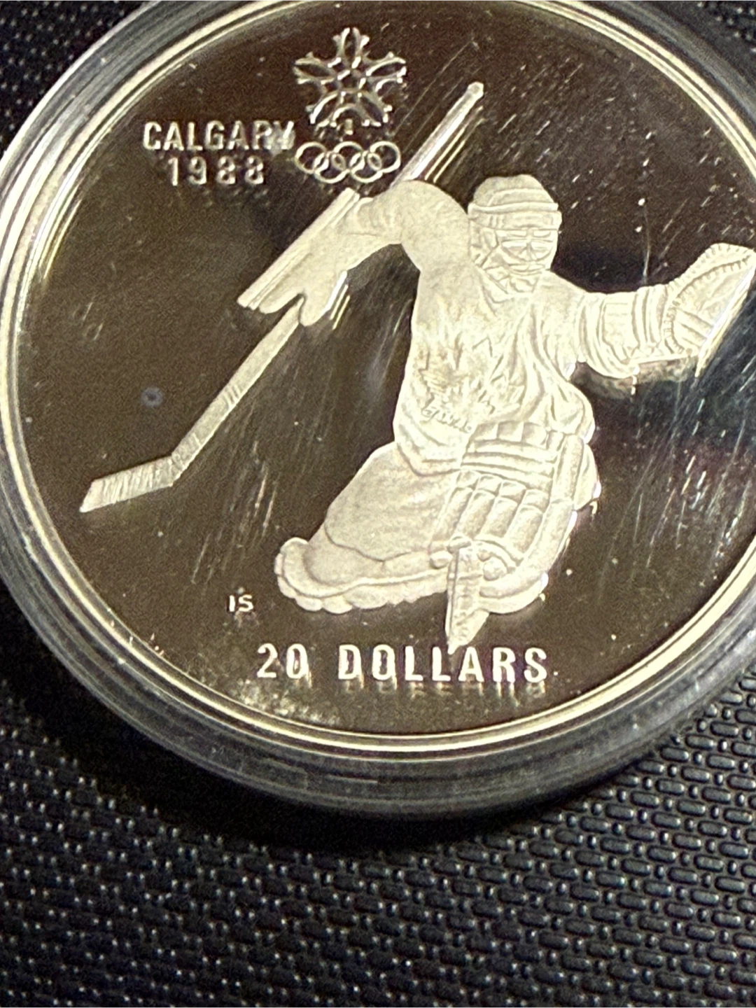 1988 Calgary Olympics 20 Dollar Silver Coin - Hockey