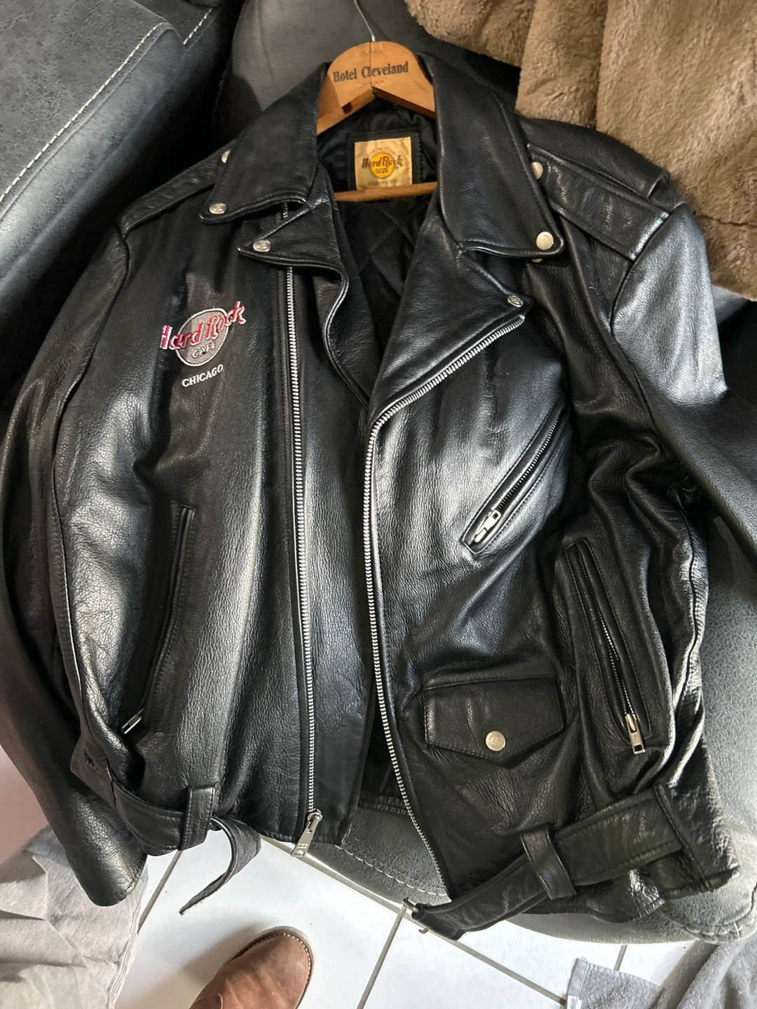 Hard Rock Cafe Chicago Leather Motorcycle Jacket - photo 2