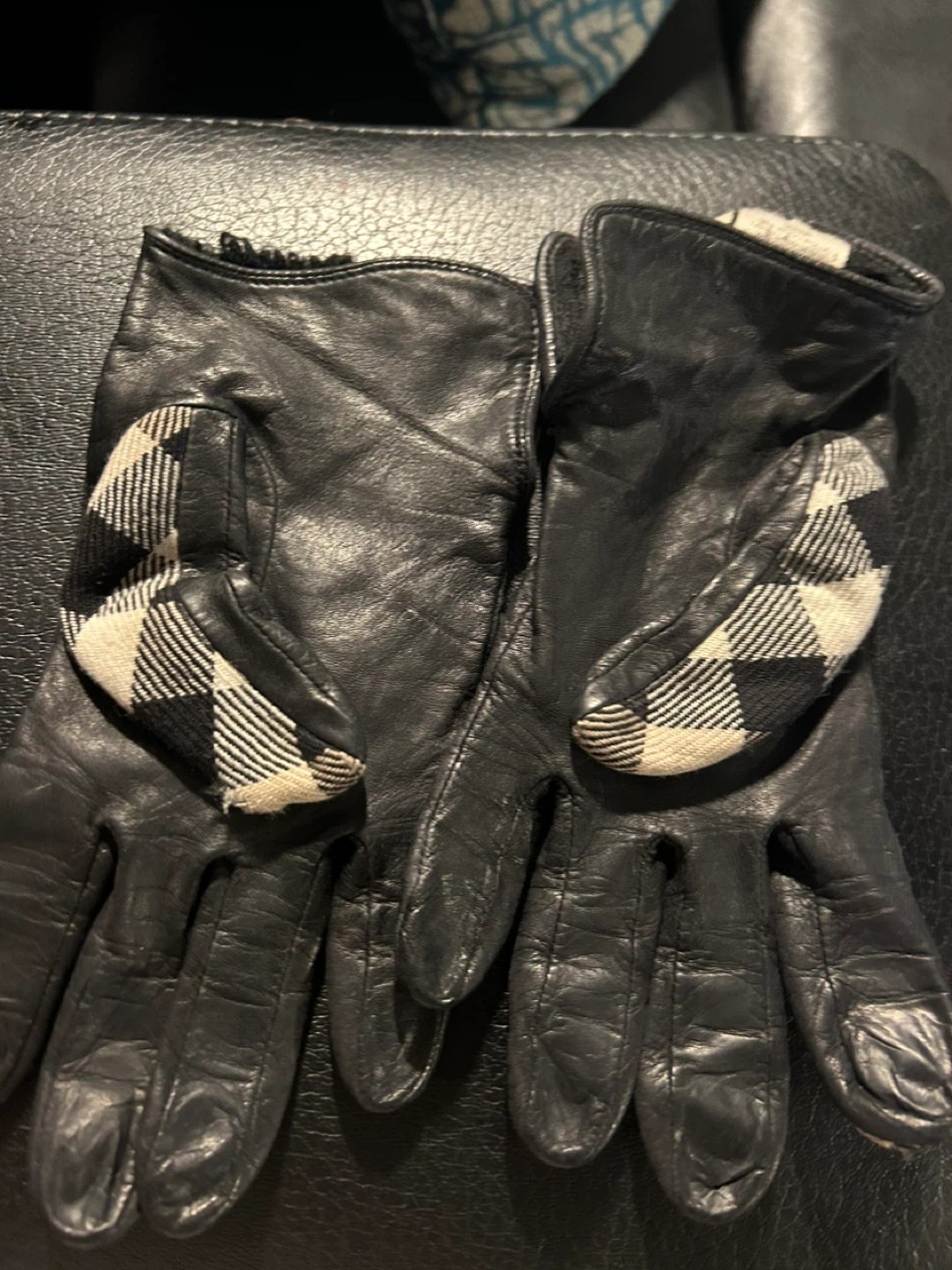 Black Leather & Plaid Gloves Size 6 1/2 - photo 2