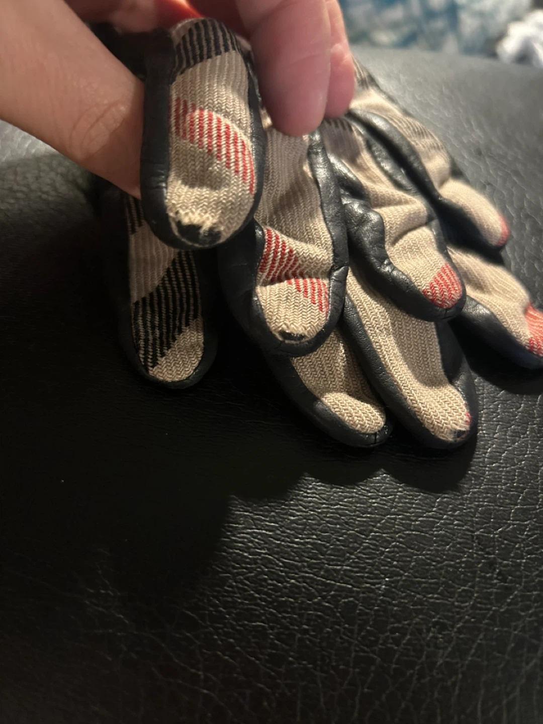 Black Leather & Plaid Gloves Size 6 1/2 - photo 3