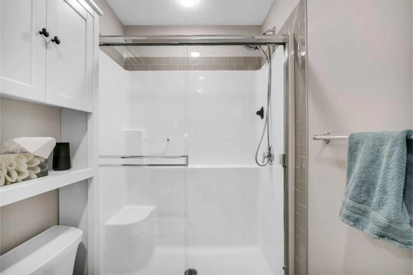 Townhouse for Rent - 4 Bedrooms, 3.5 Bathrooms - photo 5