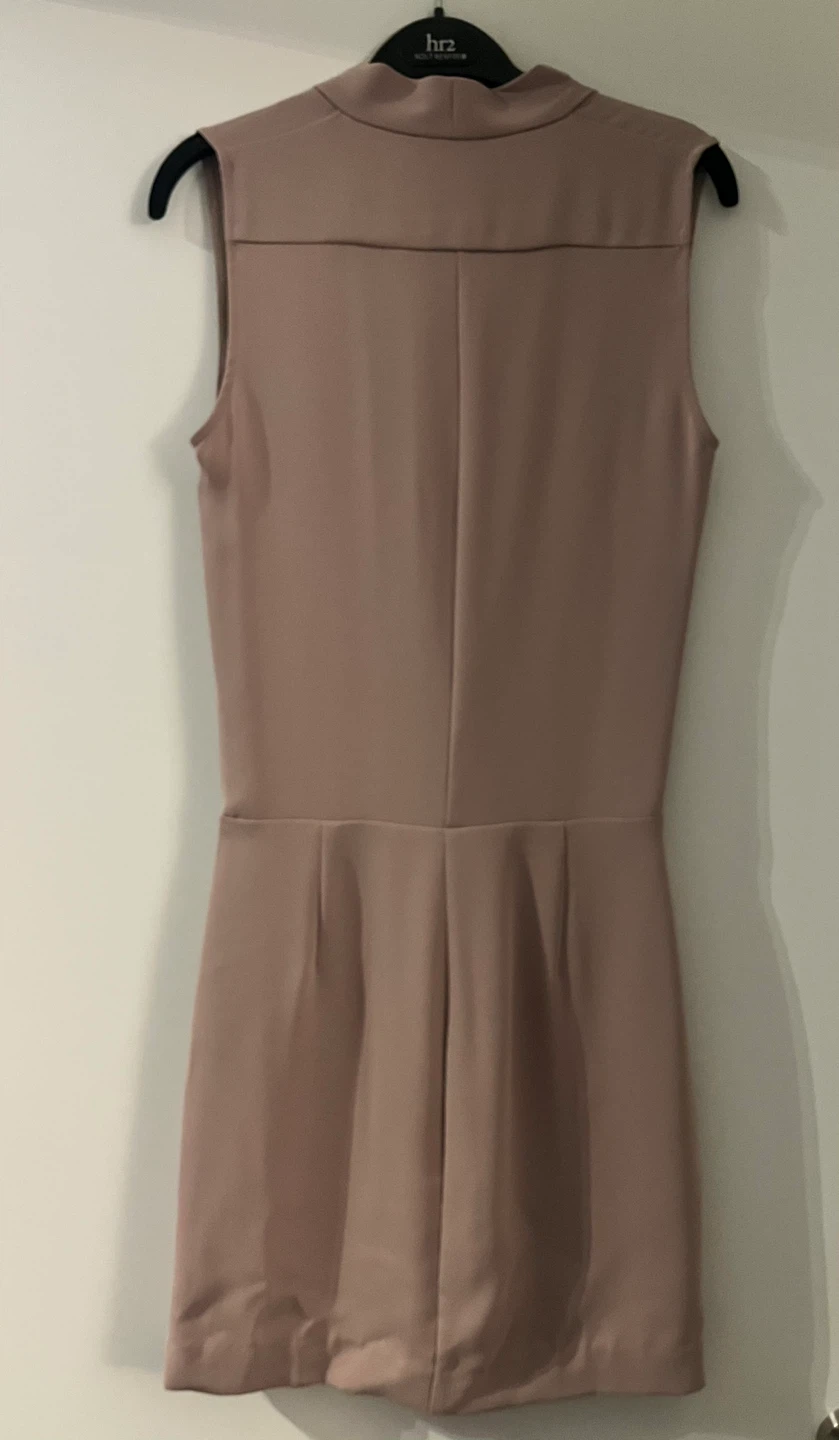 Babaton Sleeveless Draped Mini Dress 🏆 - photo 3