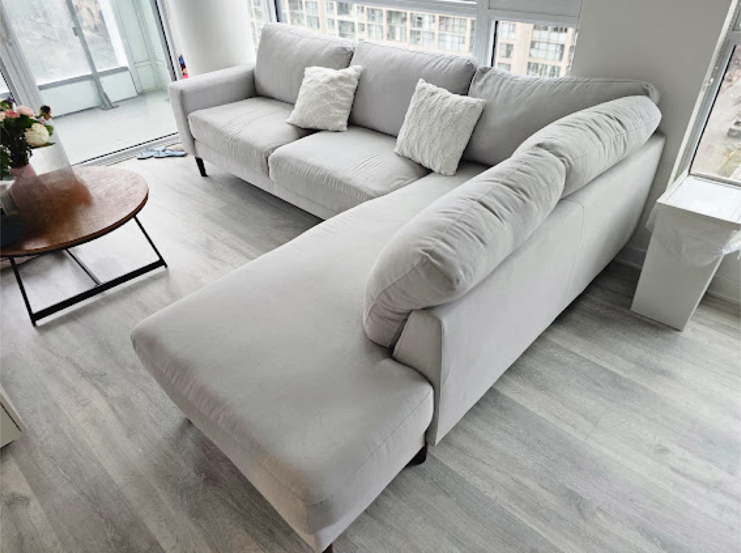 Structube Light Grey Sectional Sofa - photo 2