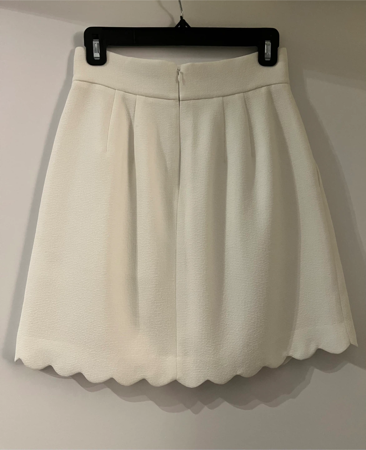 Club Monaco White Skirt Size 2 🏆