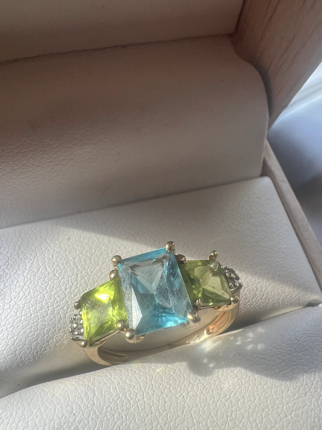 10 k peridot , blue topaz  Ring with Diamonds - photo 2