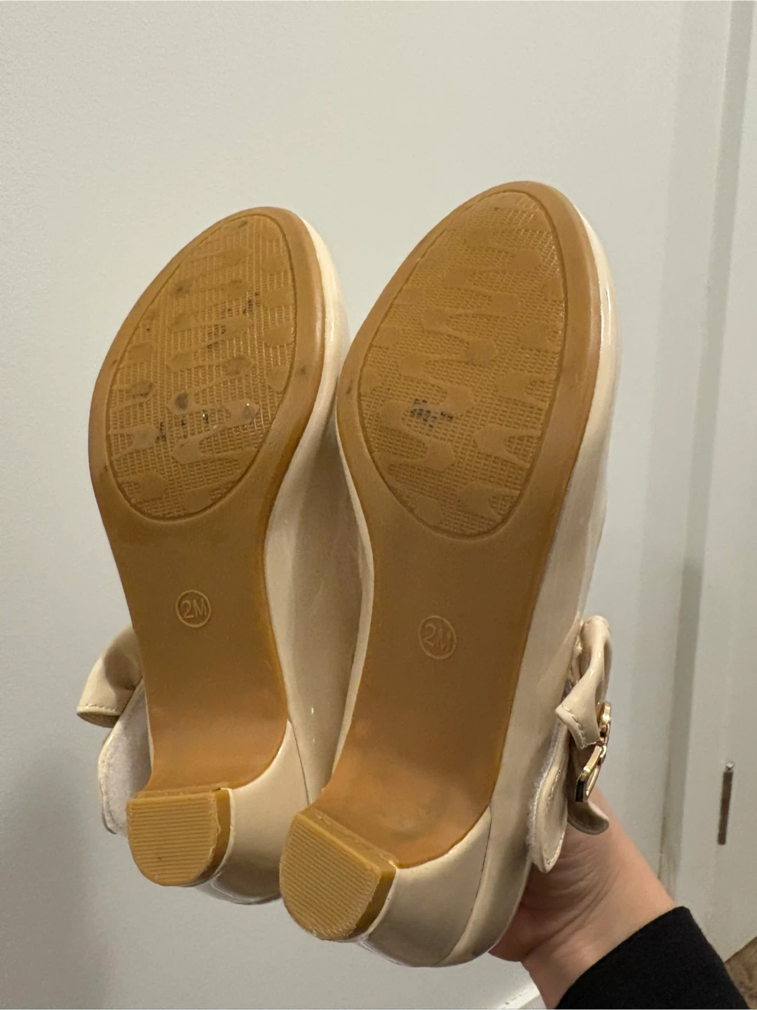 Girls Princess Shoes size2 / Beige Patent / Bow Detail - photo 3