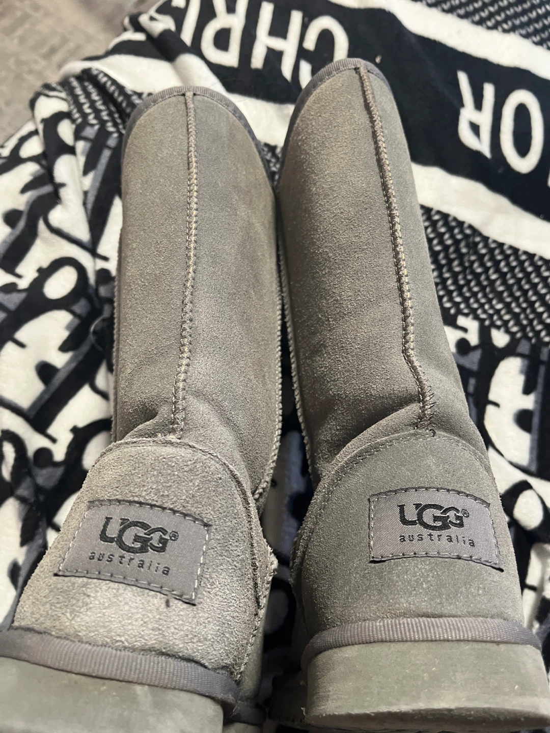 UGG Australia Grey Suede Sheepskin Boots - photo 3