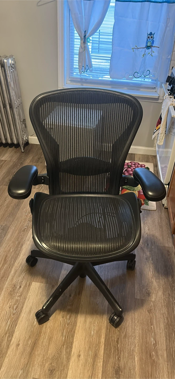 Herman Miller Aeron Chair