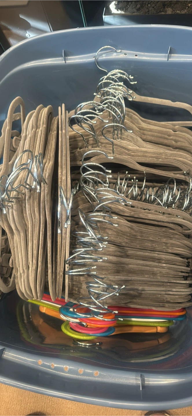 Velvet Hangers - Grey and Colourful Assorted - photo 2