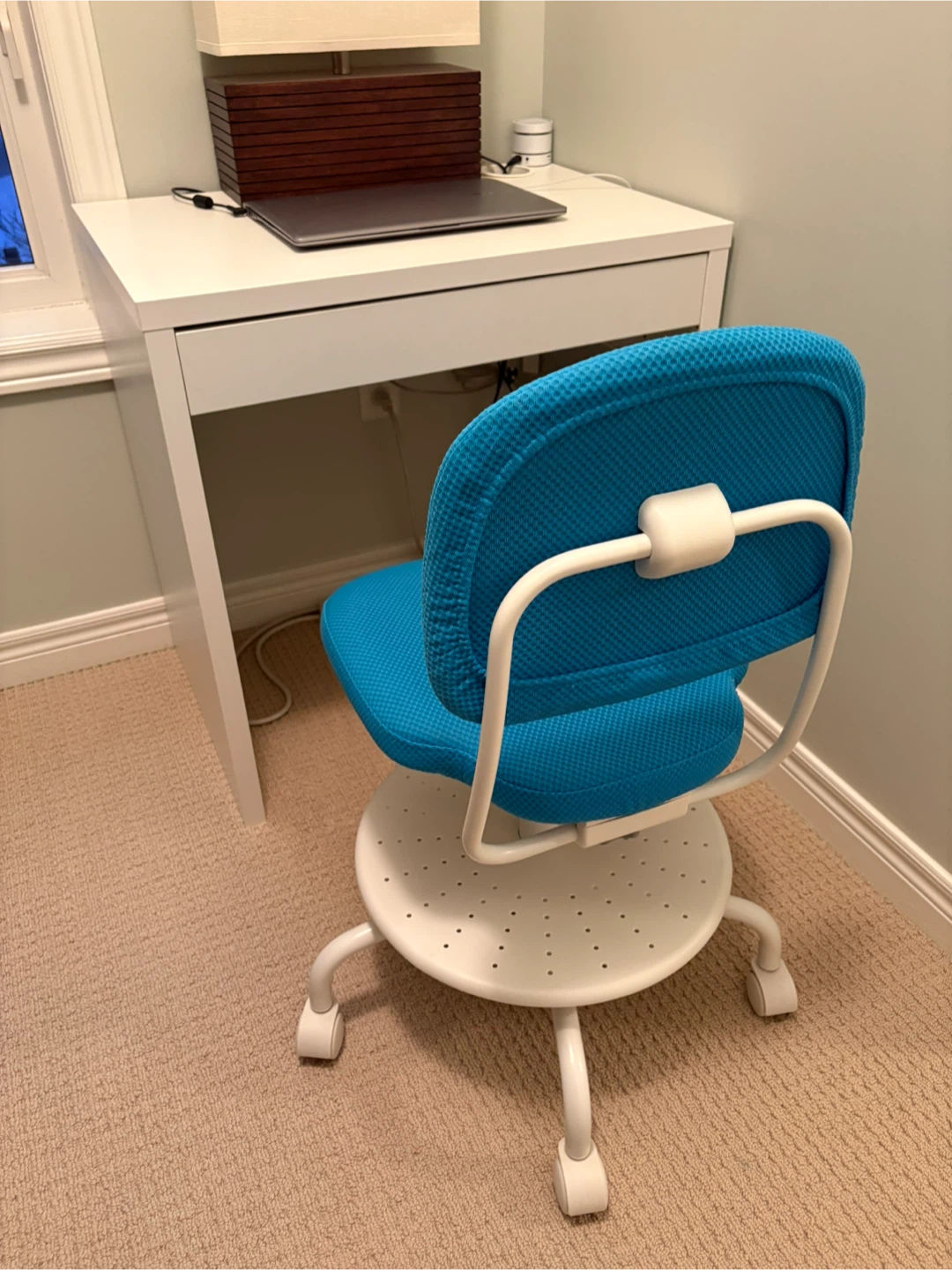 IKEA MICKE desk & VIMUND chair