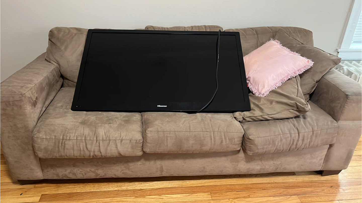 Hisense flat screen TV
