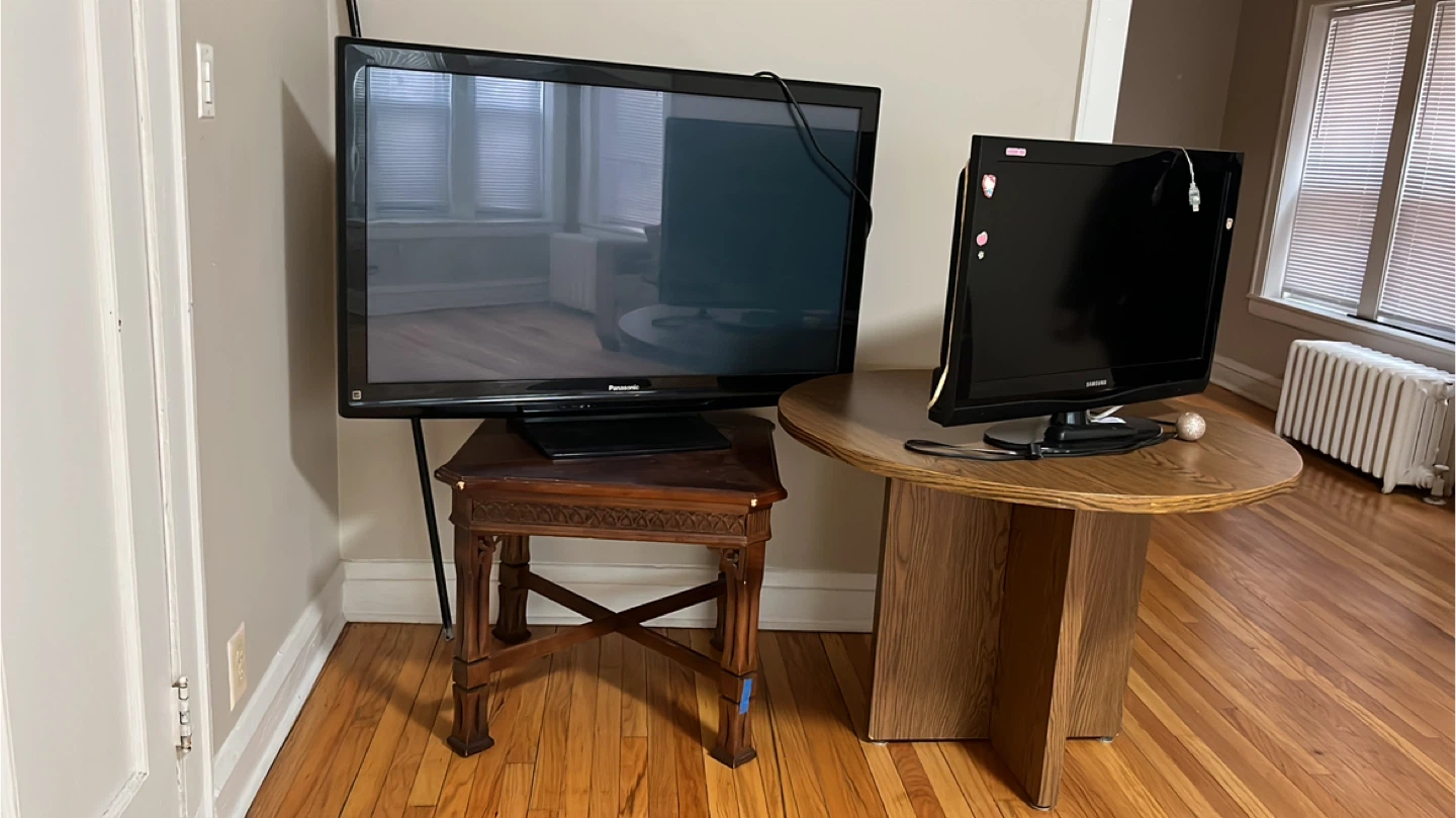 Hisense flat screen TV - photo 4