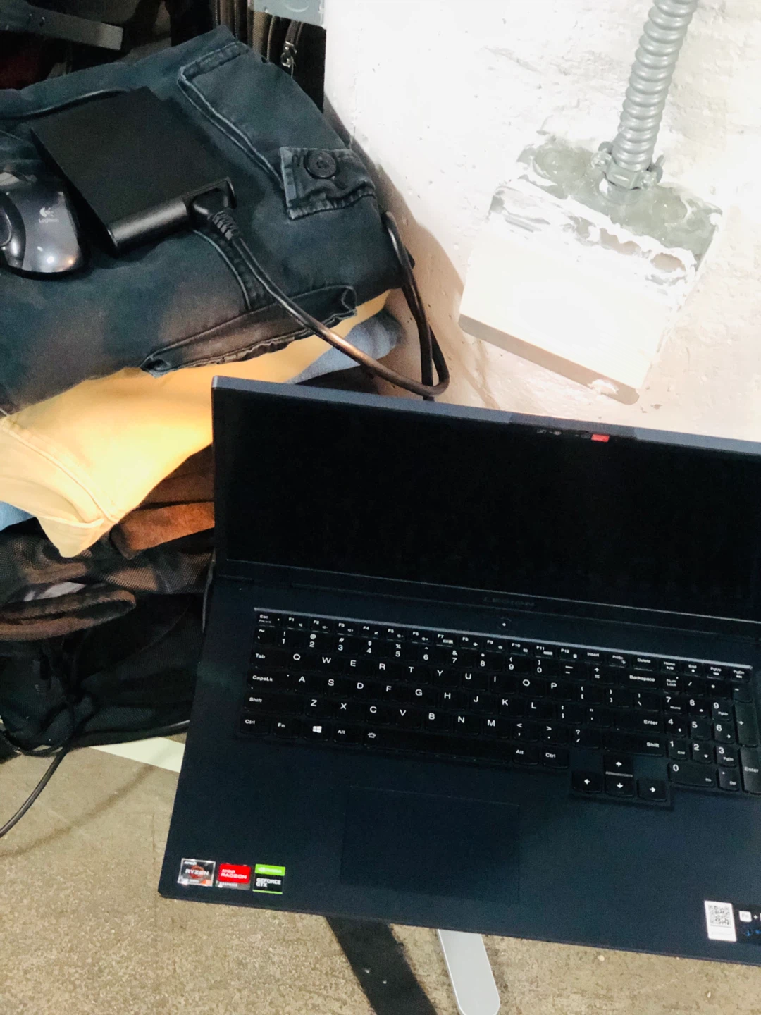 Lenovo Laptop - photo 2
