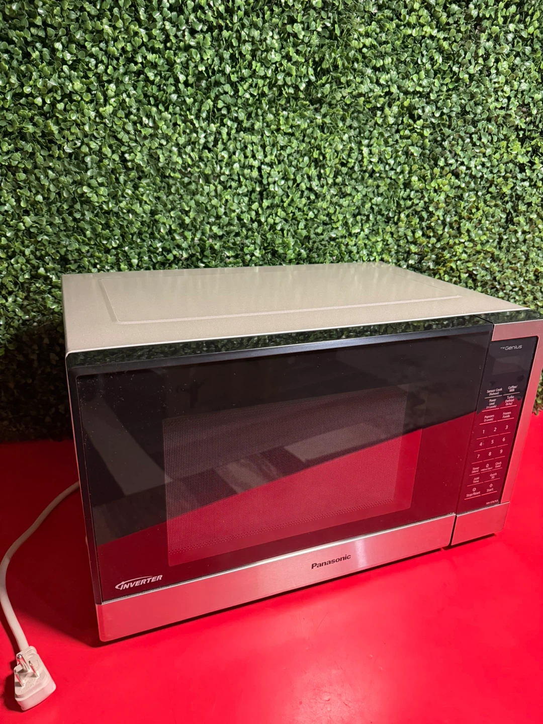 Panasonic NN-ST67KSC Genius Inverter Microwave Oven 1.2 Cuft