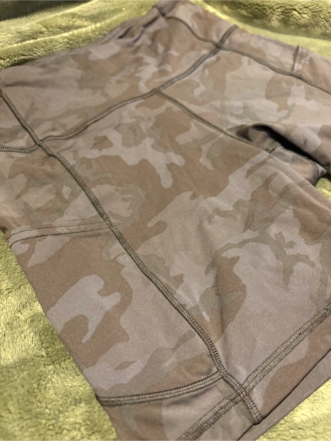 Lululemon Align Camo Bike Shorts - photo 2