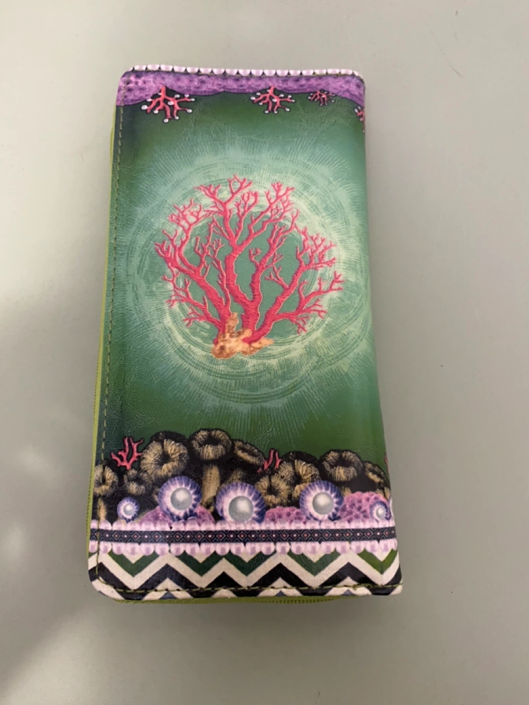Barely Used Seahorse purse 🧡 - photo 2