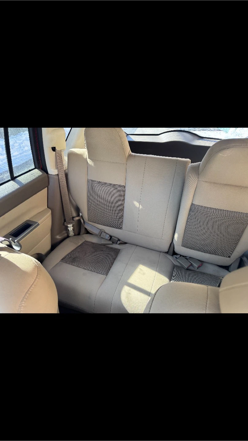 2010 Red Jeep Compass - photo 3