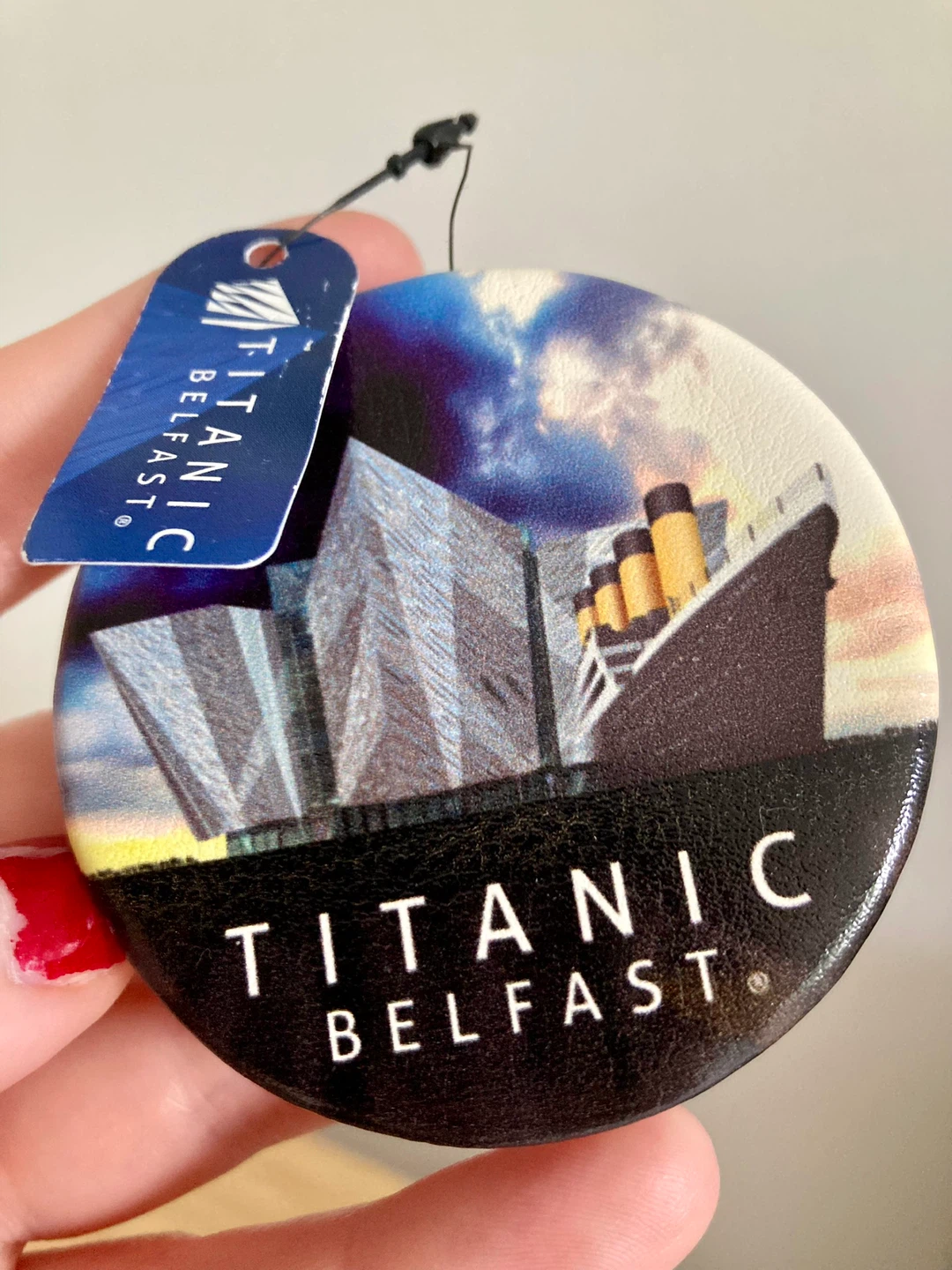 BNWT Titanic Pocket Mirror