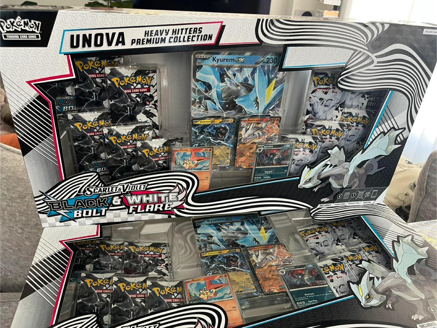 Pokemon Unova Heavy Hitters Premium Collection Box