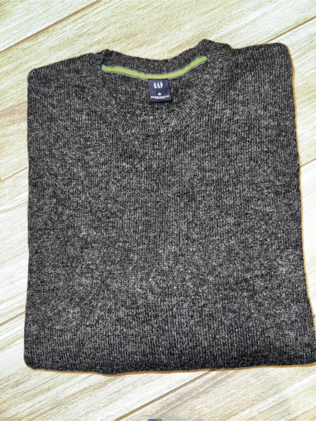 🏆 VINTAGE 2000s GAP Men's Gray Crewneck Sweater Size M