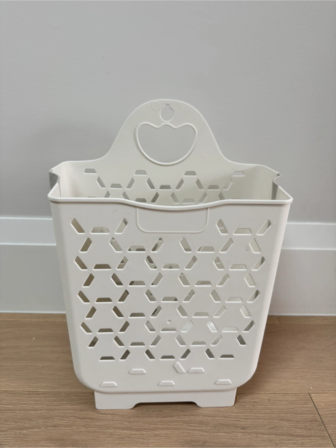 White Foldable Laundry Basket - photo 3