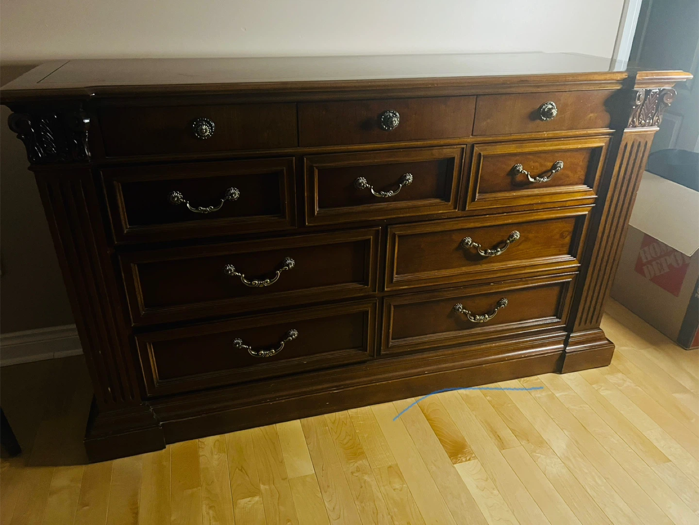King size bed with side tables and dresser - photo 2