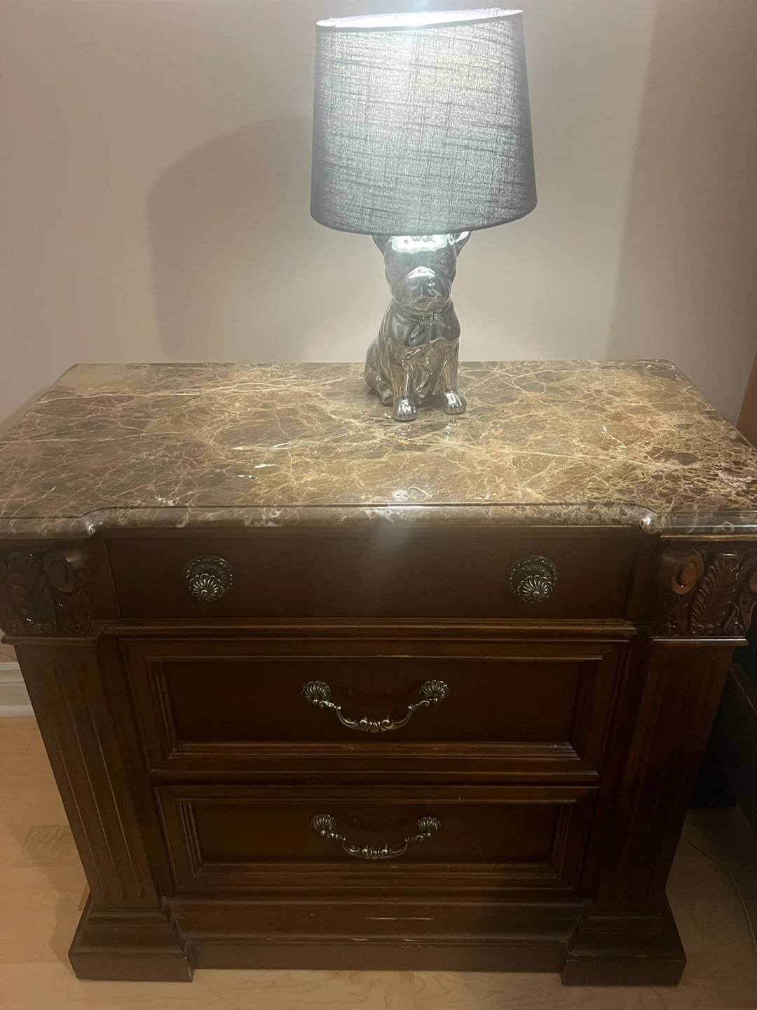 King size bed with side tables and dresser - photo 4