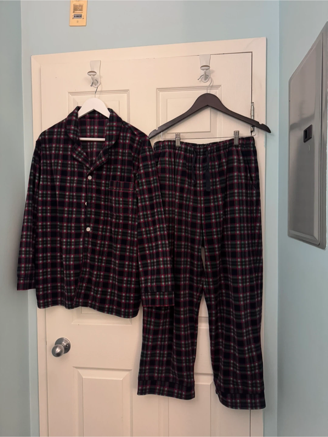 Tan Turtleneck Sweater & 3 pajama - photo 3