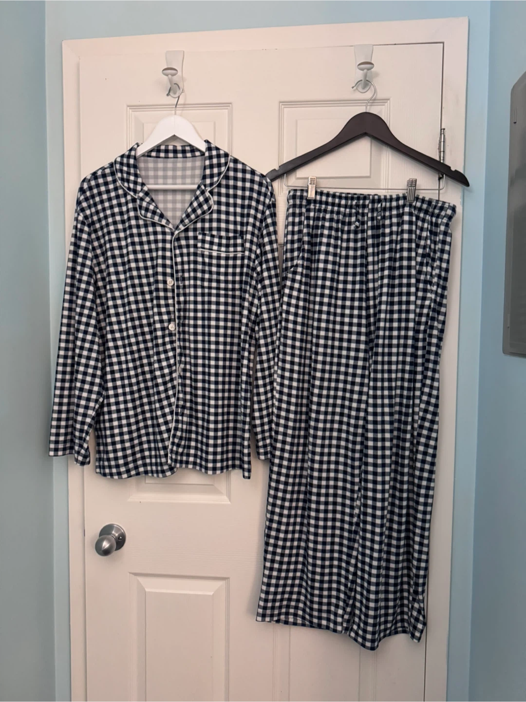 Tan Turtleneck Sweater & 3 pajama - photo 4