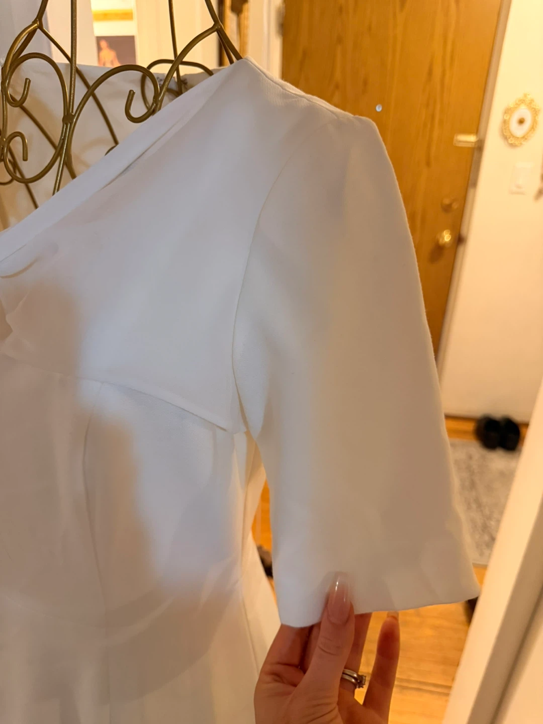 🏆BCBGMAXAZRIA White Twist Front Dress Size 04 - photo 3